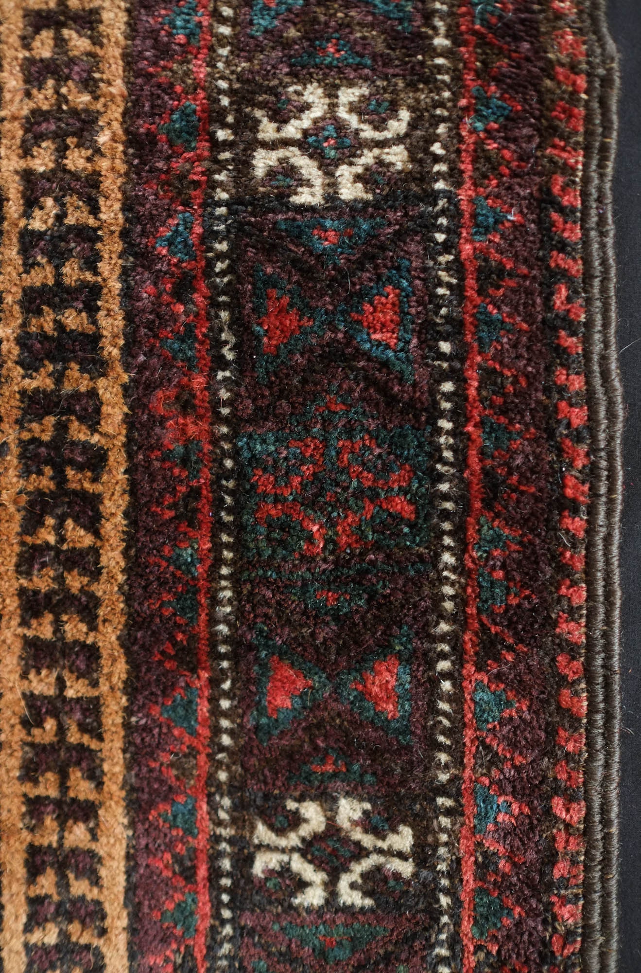 ラグ・カーペット Baluch small rug Baluch Small Rug - Etsy