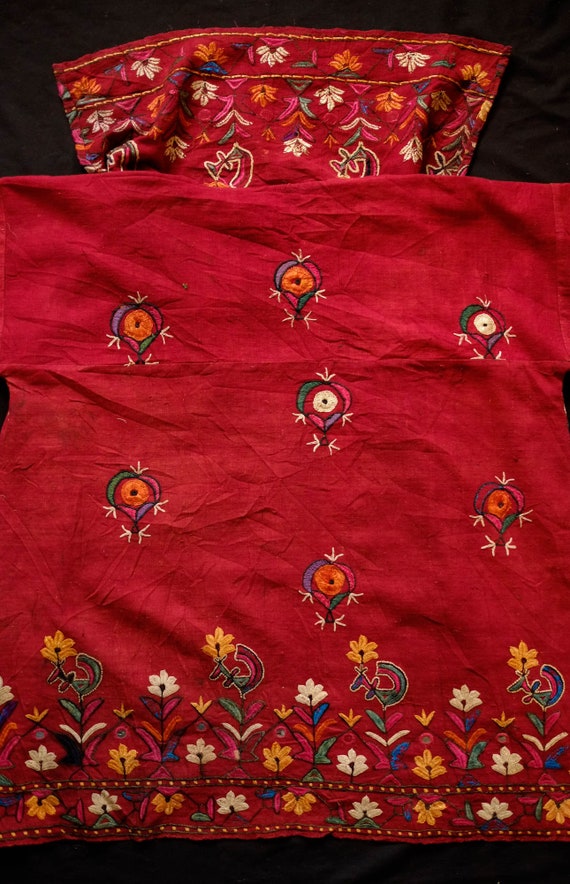 Sindh Jacket with Silk Embroidery Gem