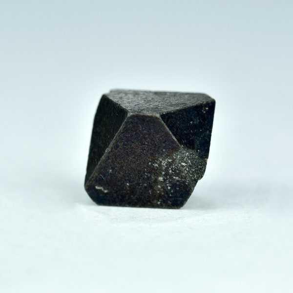 Thumbnail Crystal Of Magnetite @Skardu,Pakistan