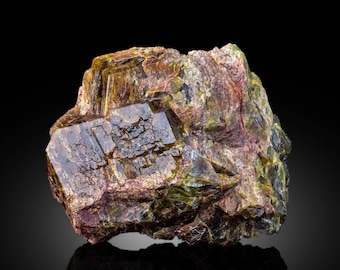 Demantoid Garnet Specimen: 170g Andradite Garnet from Afghanistan