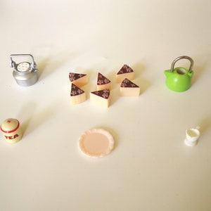 Vintage Sylvanian Families Kitchenwear Kettle Cake Milk Churn Cup Plate