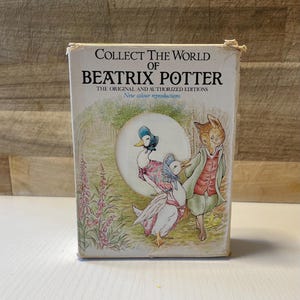 Vintage 1989 Beatrix potter book set