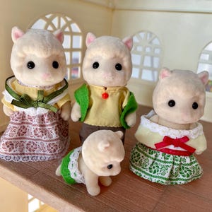 Vintage Sylvanian Families Wooly Alpaca Mother Father Daughter Baby