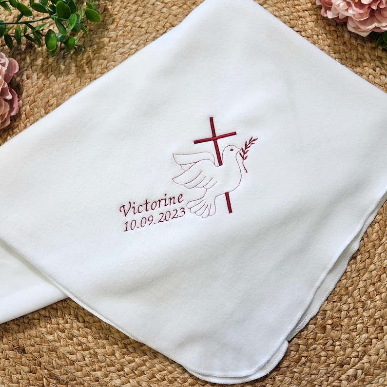 White baptism blanket Fleece embroidered CROSS AND DOVE and customizable Z-1 image 2