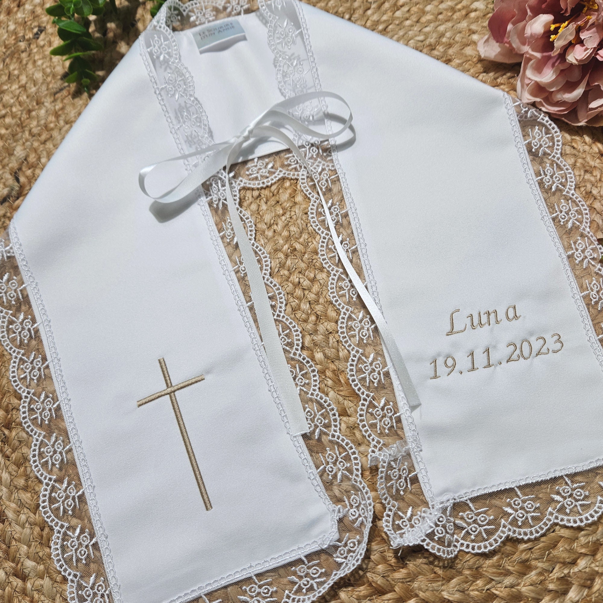 Foulard En Soie Blanche Brodé Main - Marque LA - Ajustable - Neuf Avec étiquettes