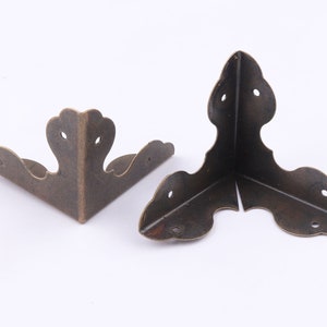 Bronze Corner Proctors Bookbinding Corners Decoration Corners Album Frame Corner Vintage Corners for purse/box With Screws 20pcs