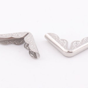 30pcs silver corner protector 3/4&quot; (20mm) Embossed Corner Protector Tips Metal Corner Bracket book protect corners box corners