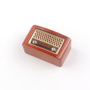 Super cute realistic miniature record player for mini store mini home miniatures kids toys dollhouse doll prop-1:12