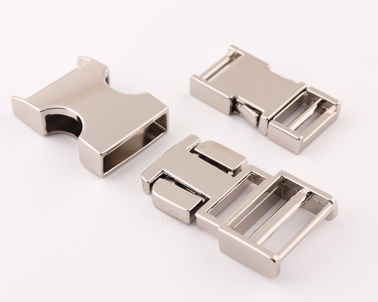 Buy 3/4 Inch White Titan Side Release Plastic Buckles Online