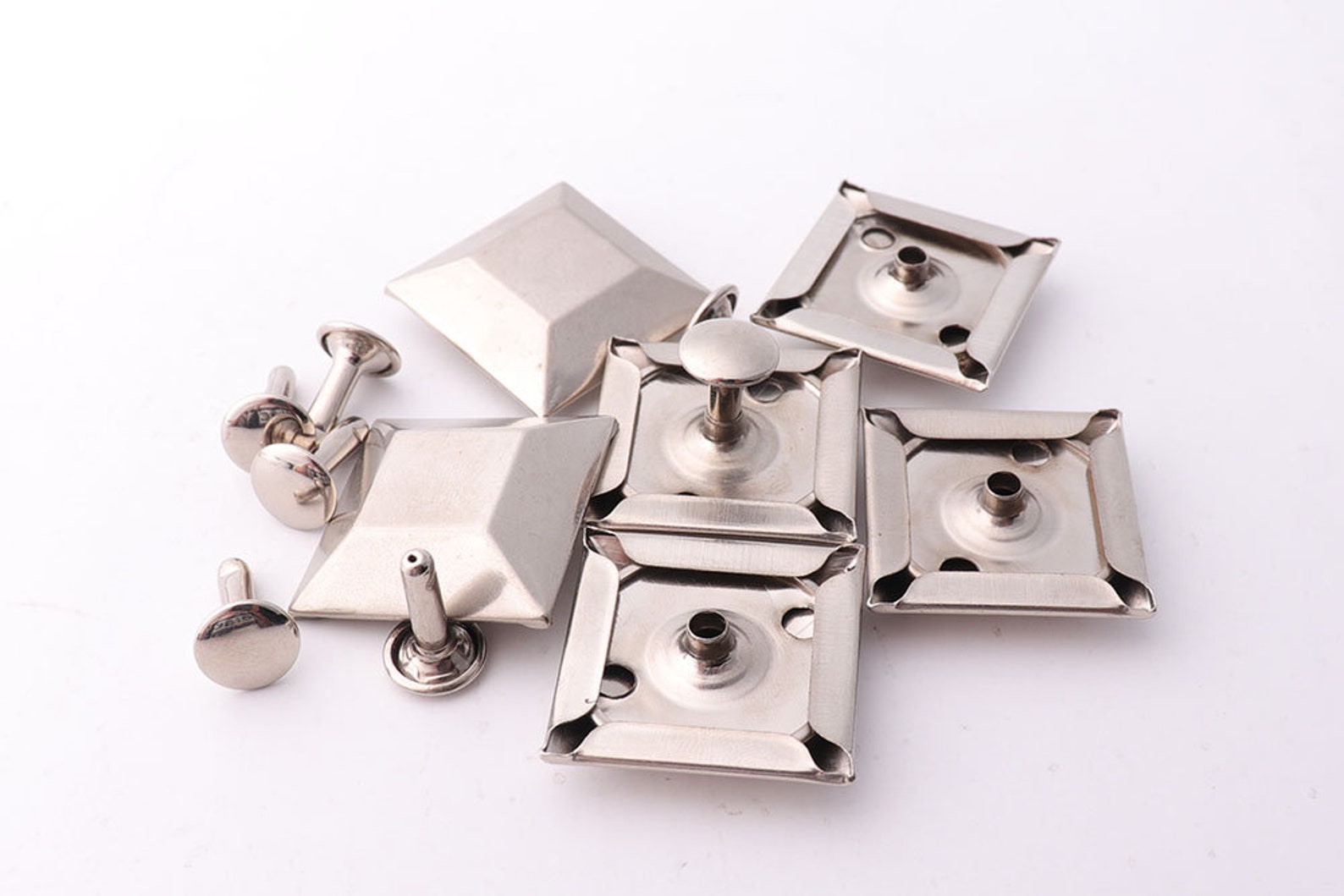 Pyramid Rivet Snap 30pcs Flat Pyramid Double Cap Rivets 15mm 16mm 24mm Purse Feet Rapid ...