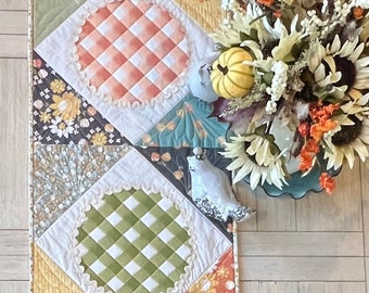 Easy as Pie Quilted Table Runner Pattern, Instant PDF Download, Quilted Table Topper Pattern