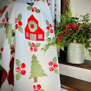 Christmas on the Farm Quilt Pattern - PDF Instant Download Pattern