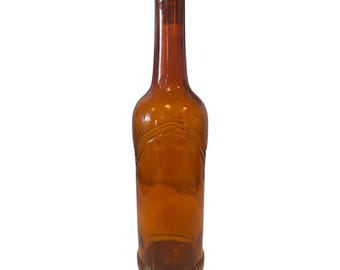 Bottiglia vintage in vetro ambrato Christian Brothers California da 4/5 di quarto con decorazione ad arco in rilievo.