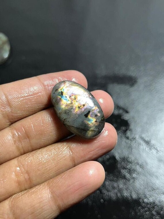 非常に珍しいマルチパープルの派手なラブラドライトカボションシルバー
