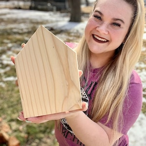 Raw Block Wood Houses | DIY Wood Decor | DIY Wood Signs | Wood Signs | Farmhouse Decor | Blank Sign | House Shaped Wood | Raw Wood