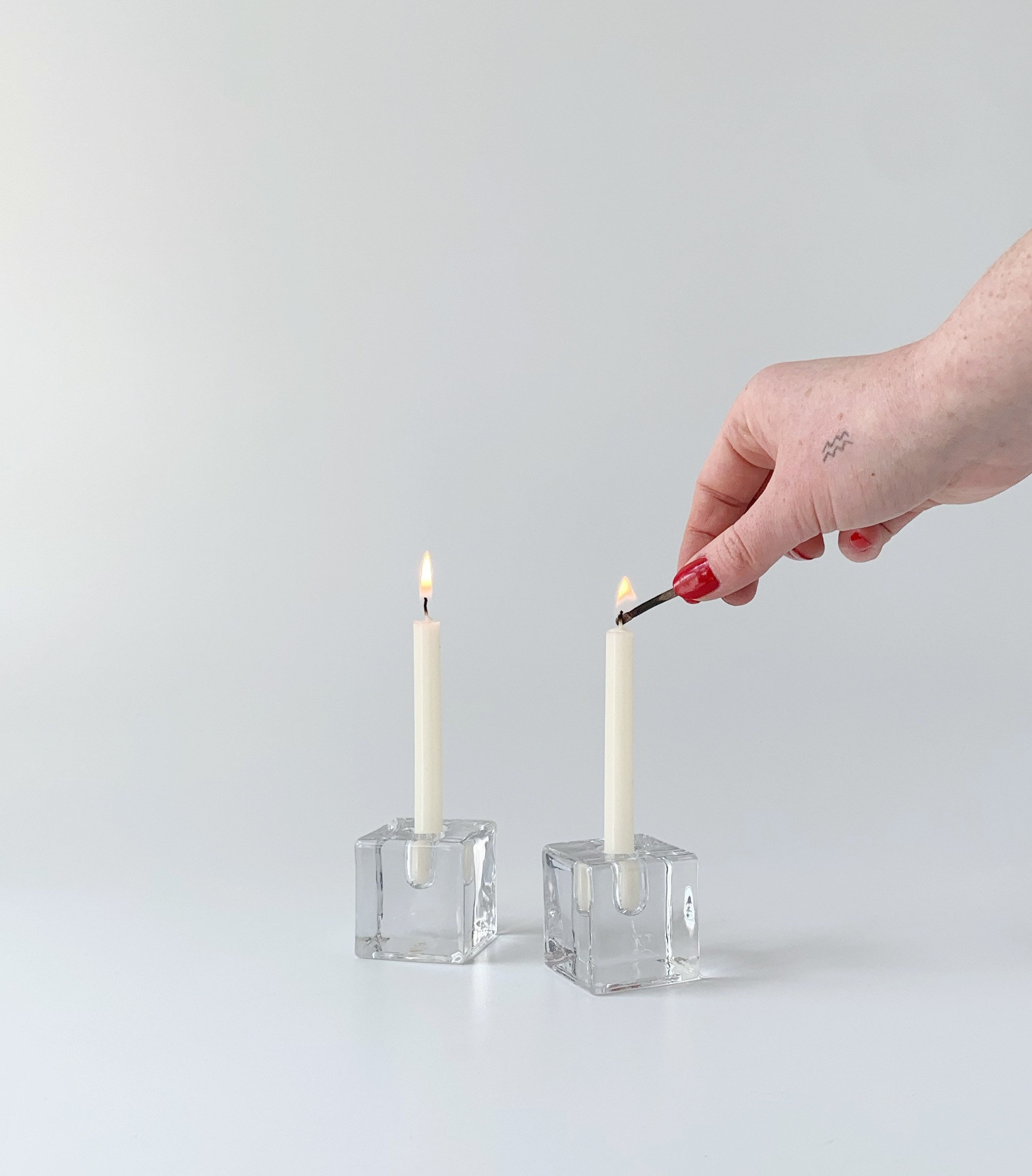 Paire de Bougeoirs Cubes en Verre Vintage