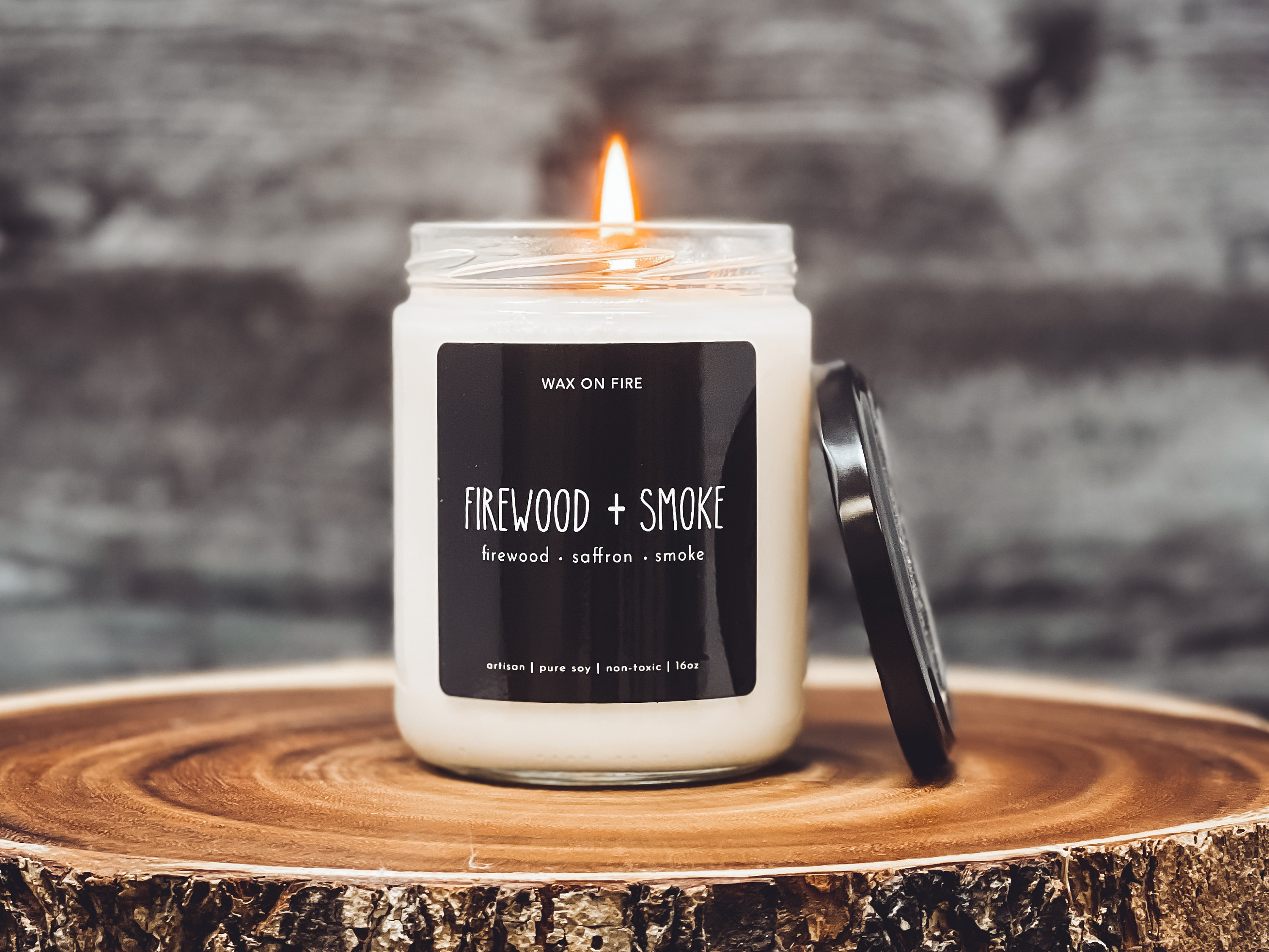 Mahogany and Teakwood Strong Fall and Winter Wood Scented Candle