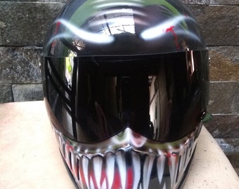 Venom Painted Design On Full Face Classic Bandit Speed Way Helmet style For Biker DOT Helmet