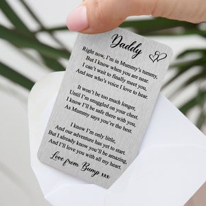 Carte portefeuille en métal personnalisée « Papa from the Baby Bump » | Cadeau de fête des pères pour futur papa | Cadeau d'anniversaire pour nouveau papa | Futur papa