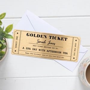 Chèque-cadeau personnalisé en métal doré | Cadeau d'anniversaire pour lui hommes femmes | Billet Concert Théâtre Spa personnalisé