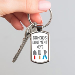 Personalised Allotment Keys Metal Keyring - Keepsake Gift for Dad, Grandad, Men, Him, Birthday, Fathers Day, Christmas, Gardening