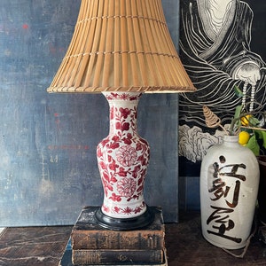 Vintage Pink and White Floral Urn Table Lamp