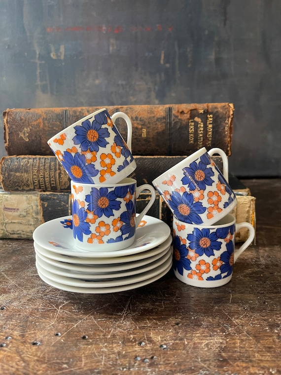 1970s Blue and Orange Daisy Teacup Set - 3 teacups and 6 saucers