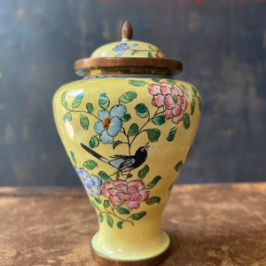 Antique Chinese Yellow Enamel 4.25” Ginger Jar Chinoiserie Enamelware Asian Chic