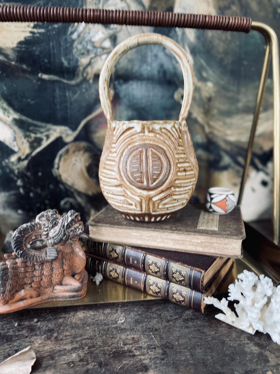 Studio Pottery Speckled Glaze Basket with Double Happiness Symbol