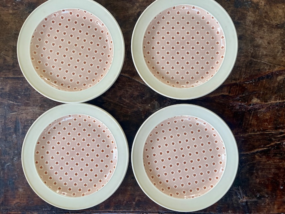 Vintage Set of Four (4) Johnson Brothers 10 3/8” Plates in Tapestry Pattern
