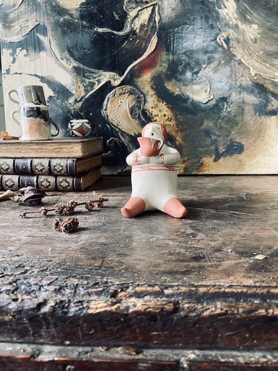 Vintage New Mexico San Felipe Clay Pottery Storyteller Sculpture