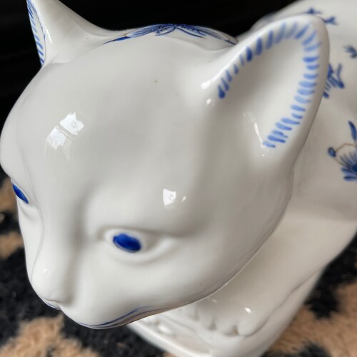 Shops Vintage Chinoiserie Blue and White Ceramic 14” Cat