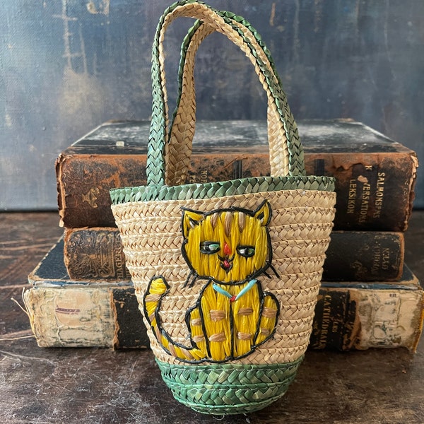 CLEARANCE - Vintage Small Straw Kitty Cat Purse Children’s Purse