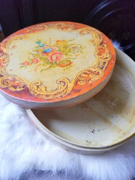 Vintage Japanese Lacquer Candy or Snack Box Flora… - image 6