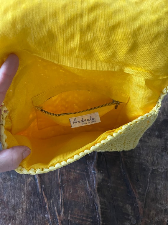 Flat Handle Clutch in raffia