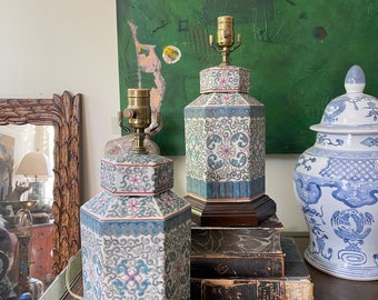Paar Hampshire House Blue Floral Chinoiserie Ginger Jar Lampen