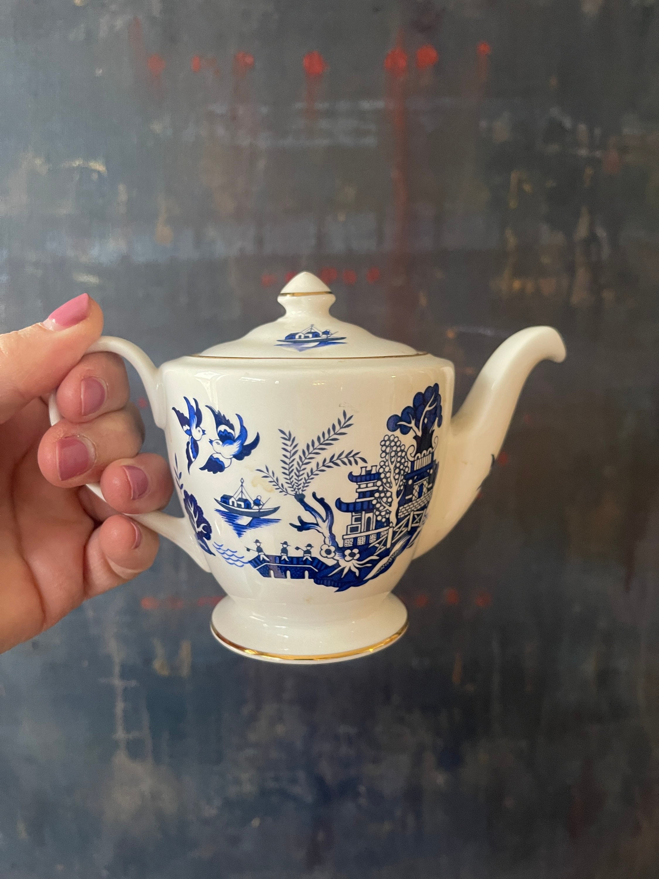 Rustic Jingdezhen Clay Teapot - Blue Willow Tea