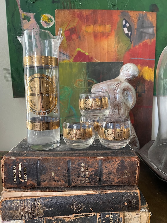 Vintage Set of Culver Coronet Mixer and 4 Glasses