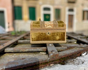 Vintage Italian Hollywood Regency Velvet Jewelry Box
