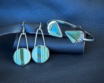 Grüner Chalcedon Ohrringe und Armband Set