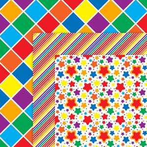 Pu&ograve; includere: Una collezione di carte decorate colorate. Una presenta un motivo a rombi arlecchino nei colori dell'arcobaleno. Un'altra ha strisce diagonali nei toni dell'arcobaleno. La terza ha uno sfondo bianco con stelle rosse, gialle, verdi e viola.