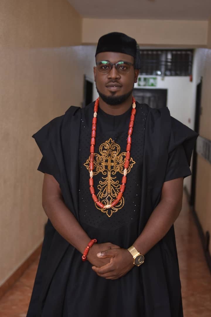 Image of Mens 3 Piece Traditional Aftican Embroidered Agbada, Trouser & Shirt Set in Black
