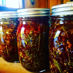 16 Ounce Saint Joan&#39;s/John&#39;s Wort Tincture