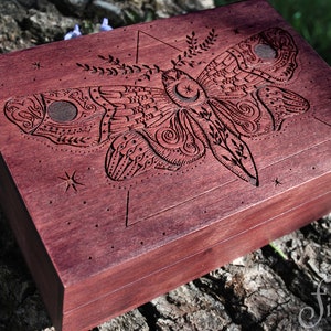 Tarot box, Wooden jewelry box, Moth wooden box, Celestial wooden box, Engraved hand-painted box, Moon, Stars,