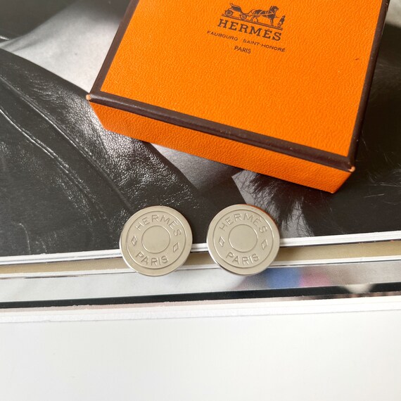有名ブランド Plated Silver Logo Button HERMES Clip Etsy - Earrings on アクセサリー