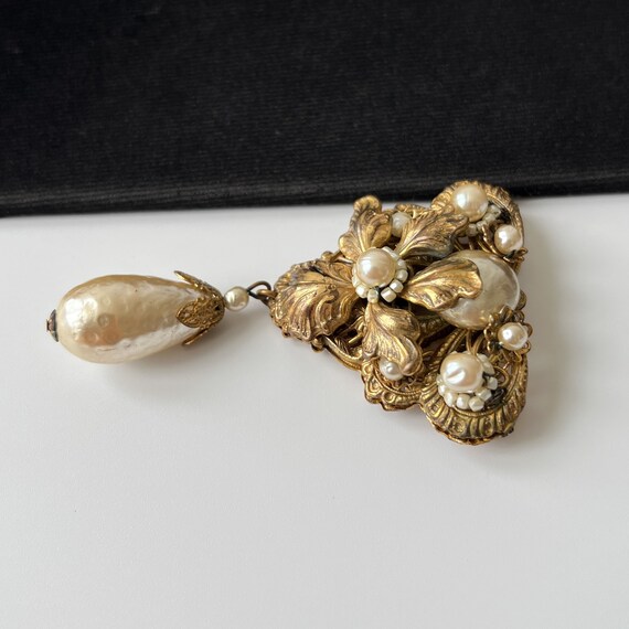 MIRIAM HASKELL Vintage Faux Pearl Brooch - image 4