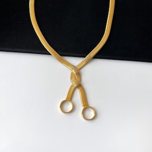 LANVIN Vintage Gold Plated Ring Pendant Choker Necklace