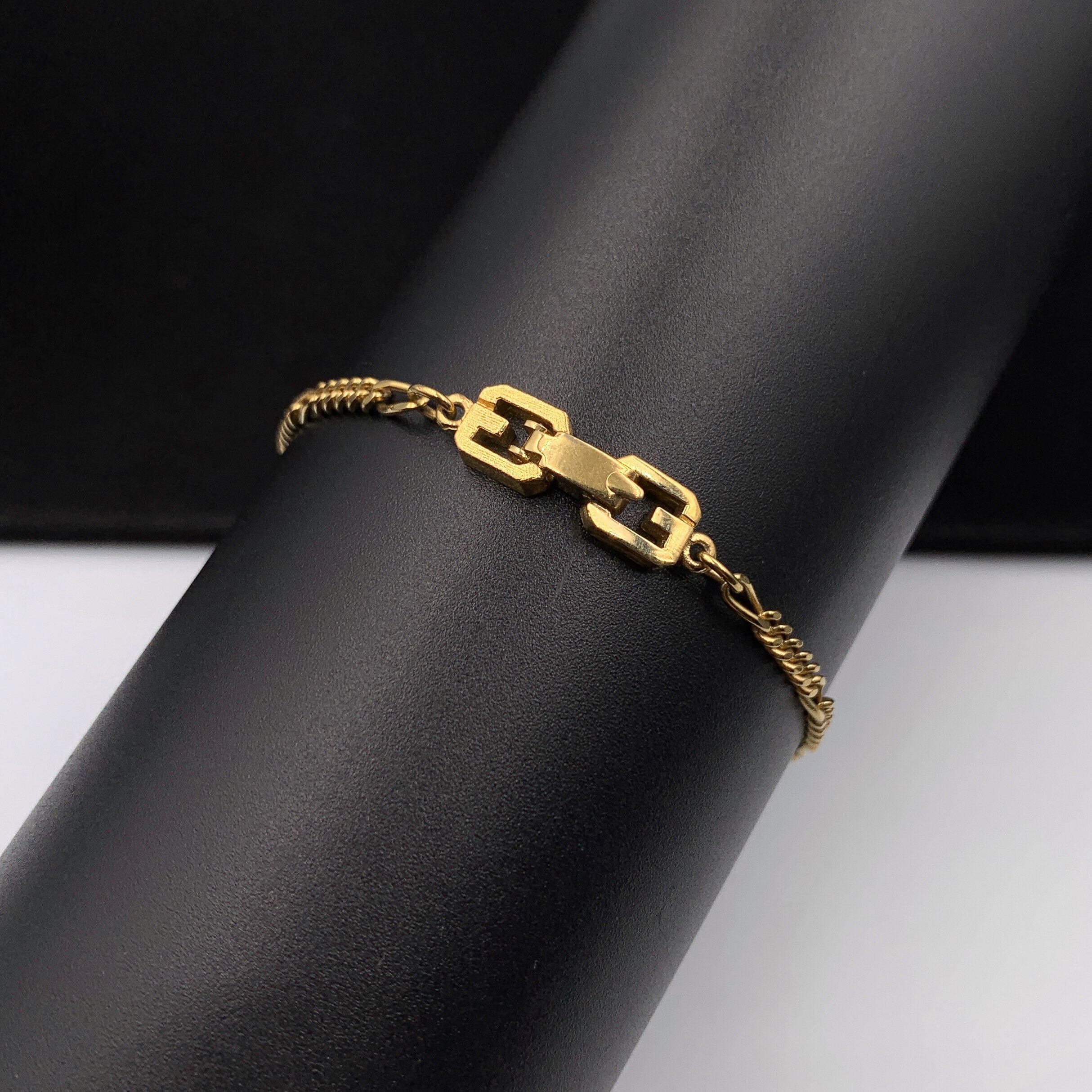 【VINTAGE HOLLYWOOD】Interlock Chain Bracelet_VH2533BR071M VINTAGE HOLLYWOOD】Interlock Chain Bracelet_VH2533BR071M