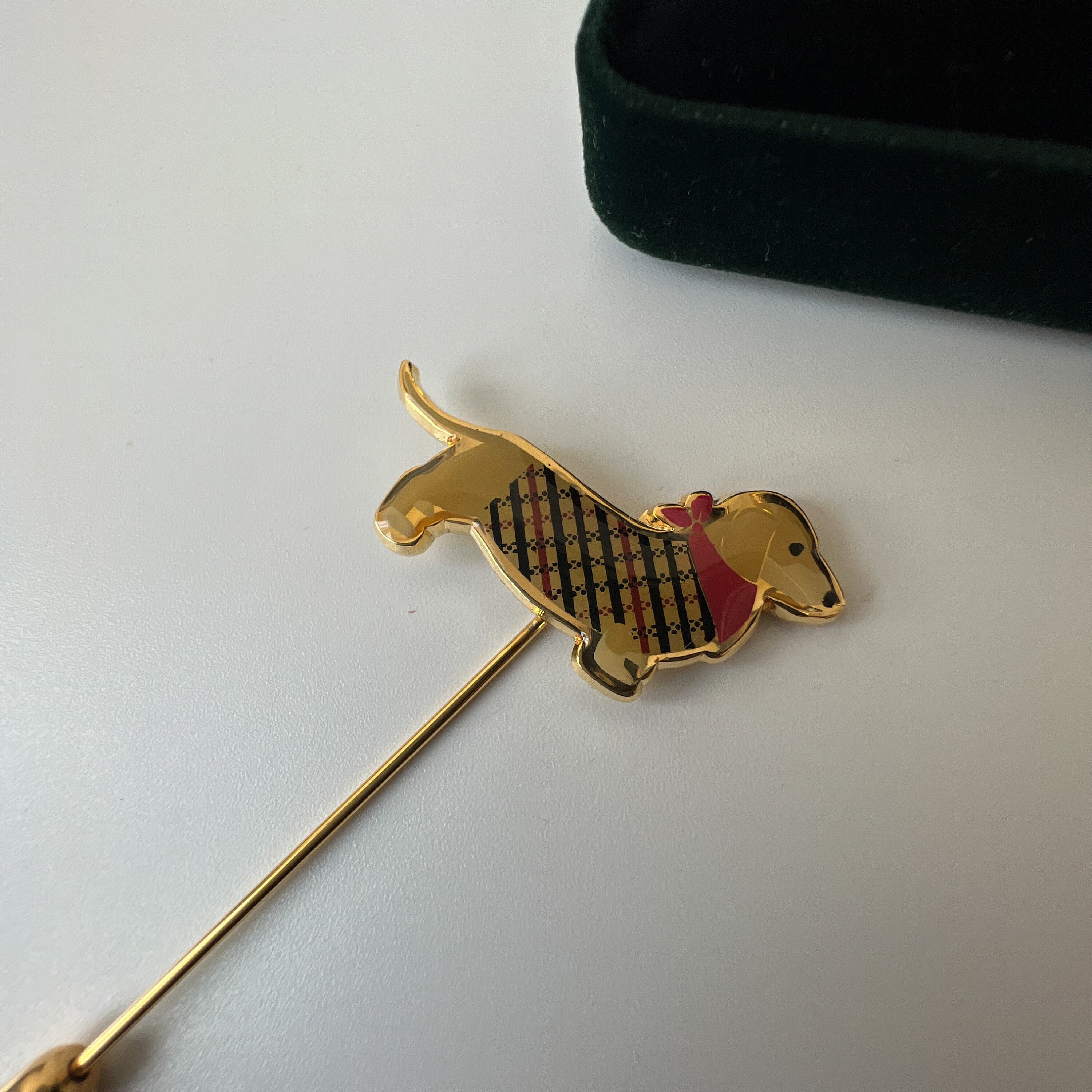 DAKS Vintage Dog With Enamel Pin - Etsy