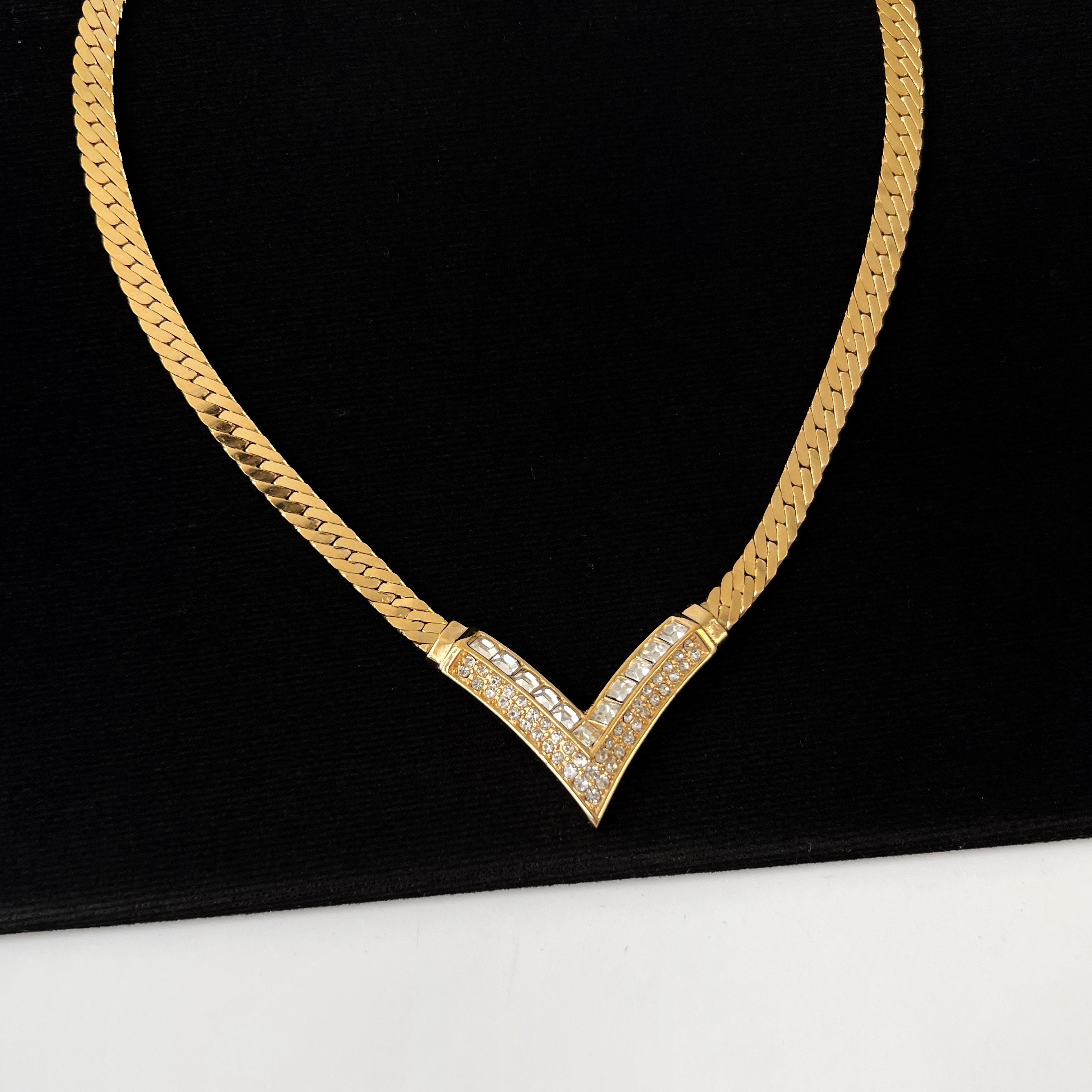 アクセサリー Vintage Christian Dior Gold Necklace Christian Dior Vintage Gold Plated CD Logo Pendant Necklace